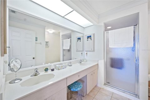 Condo in North Port, Florida, 2 bedrooms  № 2200468 - photo 22