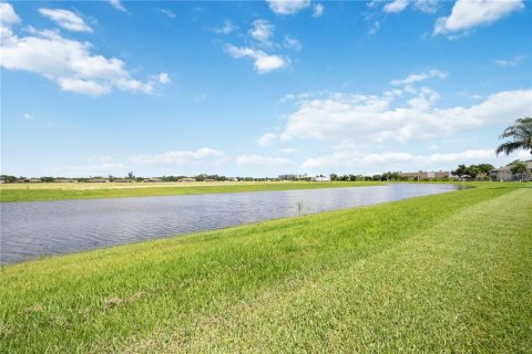 Condo in North Port, Florida, 2 bedrooms  № 2200468 - photo 30