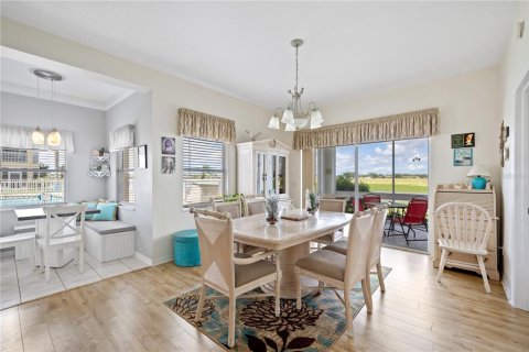 Condo in North Port, Florida, 2 bedrooms  № 2200468 - photo 8