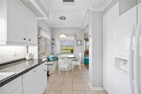 Condo in North Port, Florida, 2 bedrooms  № 2200468 - photo 16