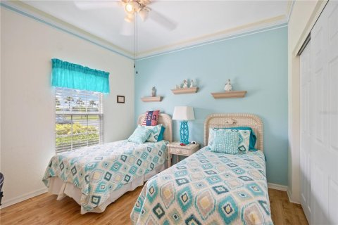 Condo in North Port, Florida, 2 bedrooms  № 2200468 - photo 21