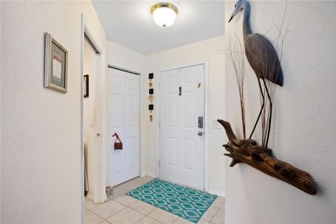 Condo in North Port, Florida, 2 bedrooms  № 2200468 - photo 3