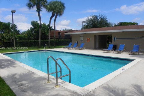 Touwnhouse à louer à Cooper City, Floride: 2 chambres, 117.43 m2 № 2009770 - photo 16