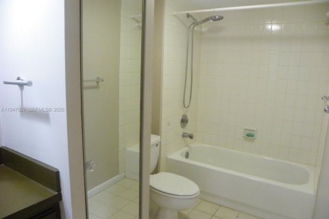 Touwnhouse à louer à Cooper City, Floride: 2 chambres, 117.43 m2 № 2009770 - photo 13