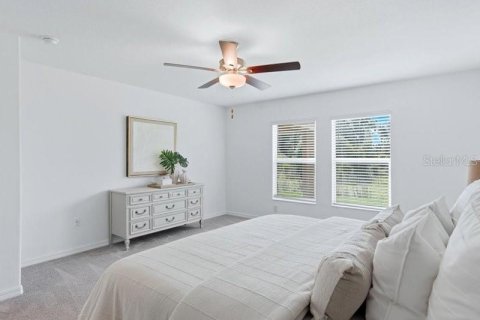 House in Parrish, Florida 4 bedrooms, 226.59 sq.m. № 2092992 - photo 17