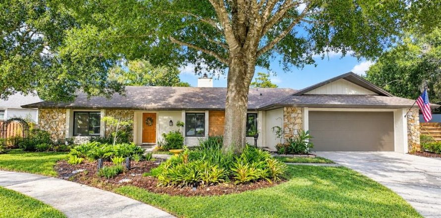 Villa ou maison à Longwood, Floride 4 chambres, 202.34 m2 № 2437195