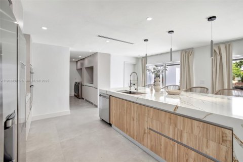 Casa en venta en Fort Lauderdale, Florida, 3 dormitorios, 190.26 m2 № 2039434 - foto 15