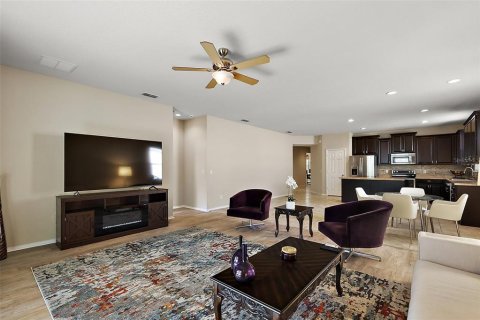 Casa en venta en Mount Dora, Florida, 3 dormitorios, 201.04 m2 № 1796955 - foto 16