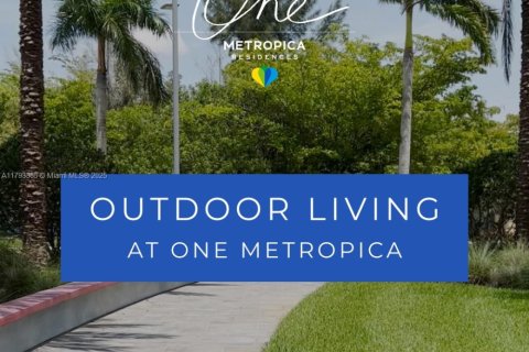 Condo in Sunrise, Florida, 2 bedrooms  № 1861819 - photo 19