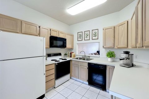 Condominio en venta en Orlando, Florida, 2 dormitorios, 121.24 m2 № 2132466 - foto 8