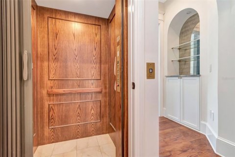 Copropriété à louer à Tampa, Floride: 3 chambres, 260.78 m2 № 2436757 - photo 10