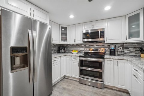 Copropriété à vendre à Saint Petersburg, Floride: 2 chambres, 109.16 m2 № 2219619 - photo 20
