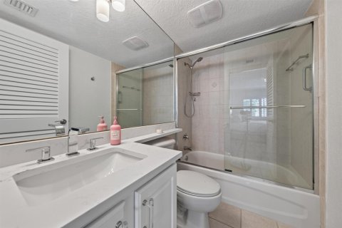 Condominio en venta en Fort Lauderdale, Florida, 2 dormitorios, 118.26 m2 № 2283150 - foto 15
