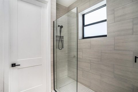 Touwnhouse à louer à Tampa, Floride: 4 chambres, 256.04 m2 № 1844997 - photo 16