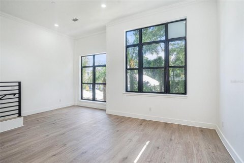 Touwnhouse à louer à Tampa, Floride: 4 chambres, 256.04 m2 № 1844997 - photo 6
