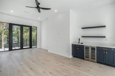 Touwnhouse à louer à Tampa, Floride: 4 chambres, 256.04 m2 № 1844997 - photo 7