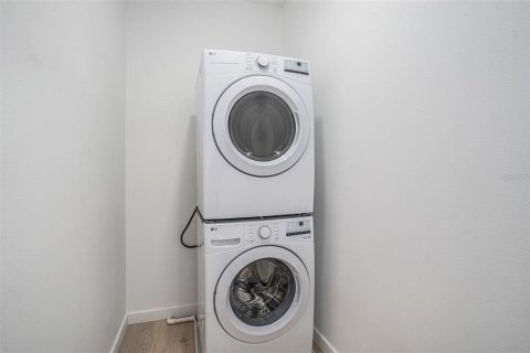 Touwnhouse à louer à Tampa, Floride: 4 chambres, 256.04 m2 № 1844997 - photo 12