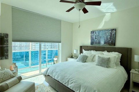 Condominio en venta en Hallandale Beach, Florida, 3 dormitorios, 162.02 m2 № 1956299 - foto 26
