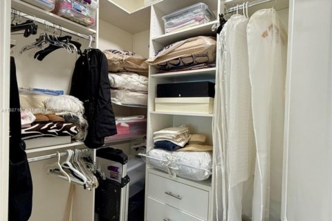 Condominio en venta en Hallandale Beach, Florida, 3 dormitorios, 162.02 m2 № 1956299 - foto 29