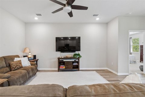 House in Parrish, Florida 4 bedrooms, 189.8 sq.m. № 2151758 - photo 23