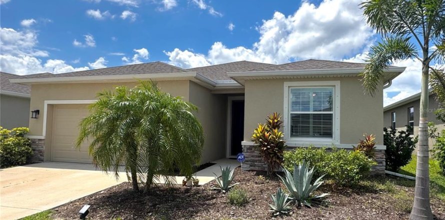 House in Parrish, Florida 4 bedrooms, 189.8 sq.m. № 2151758