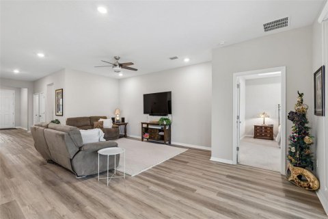 House in Parrish, Florida 4 bedrooms, 189.8 sq.m. № 2151758 - photo 22