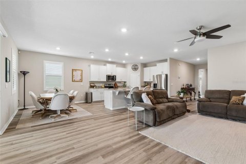 House in Parrish, Florida 4 bedrooms, 189.8 sq.m. № 2151758 - photo 11