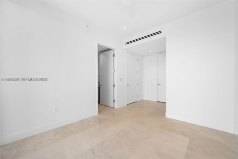 Снять в аренду кондоминиум в Санни-Айлс-Бич, Флорида 2 спальни, № 1989806 - фото 21