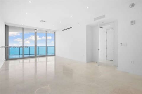 Снять в аренду кондоминиум в Санни-Айлс-Бич, Флорида 2 спальни, № 1989806 - фото 7