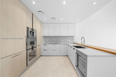 Снять в аренду кондоминиум в Санни-Айлс-Бич, Флорида 2 спальни, № 1989806 - фото 4