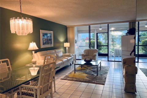 Copropriété à louer à Lake Worth, Floride: 2 chambres, 93.37 m2 № 2100525 - photo 2