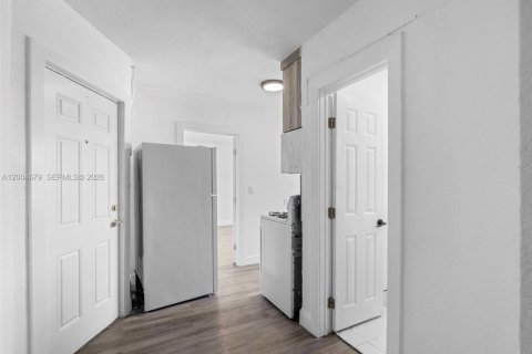 Купить виллу или дом в Майами, Флорида 12 спален, 428.09м2, № 2068715 - фото 16