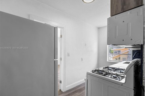 Купить виллу или дом в Майами, Флорида 12 спален, 428.09м2, № 2068715 - фото 18