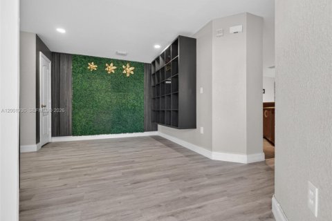 Townhouse in Miramar, Florida 3 bedrooms, 114.73 sq.m. № 2066012 - photo 17