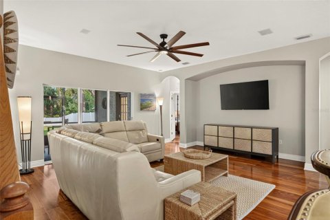 Villa ou maison à vendre à Holiday, Floride: 4 chambres, 280.38 m2 № 2399414 - photo 12