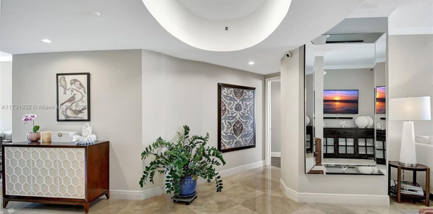 Condo à Highland Beach, Floride, 2 chambres  № 1942604