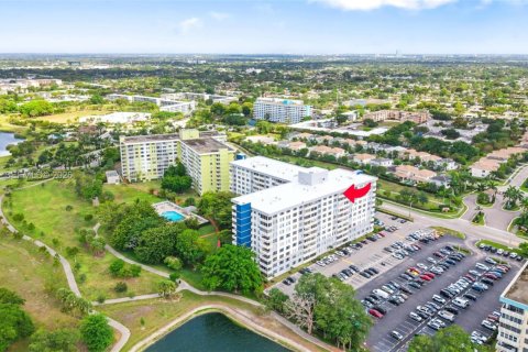 Copropriété à vendre à Hollywood, Floride: 2 chambres, 105.17 m2 № 2257344 - photo 20