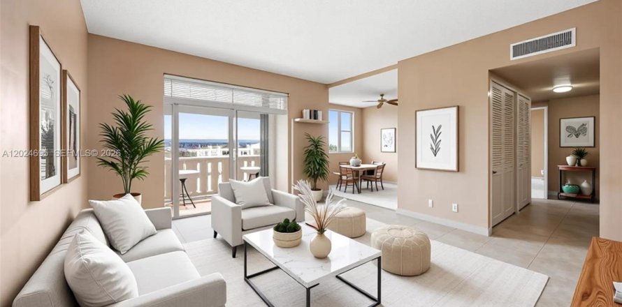 Condo à Hollywood, Floride, 2 chambres № 2257344