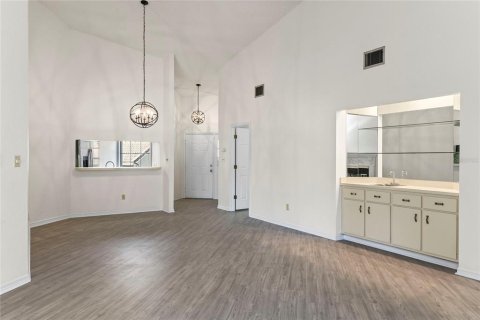 Condominio en venta en Longwood, Florida, 2 dormitorios, 132.57 m2 № 2094509 - foto 11
