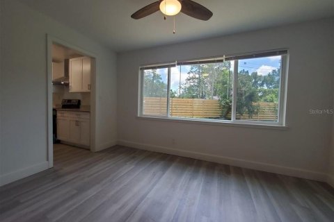 House in Gainesville, Florida 3 bedrooms, 118.45 sq.m. № 2236209 - photo 6