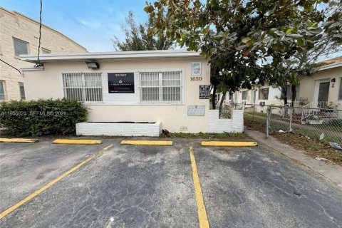 Appartement à Miami, Floride 1 chambre, 249.81 m2 № 2010938