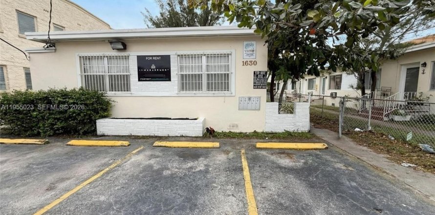 Appartement à Miami, Floride 1 chambre, 249.81 m2 № 2010938