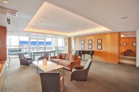 Copropriété à louer à Miami, Floride: 3 chambres, 171.4 m2 № 1956910 - photo 16