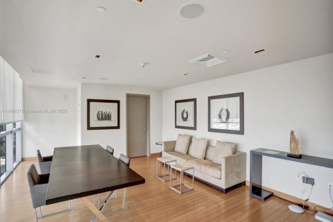 Copropriété à louer à Miami, Floride: 3 chambres, 171.4 m2 № 1956910 - photo 19