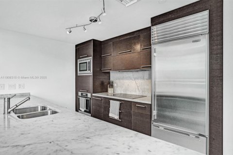 Copropriété à louer à Miami, Floride: 3 chambres, 171.4 m2 № 1956910 - photo 4