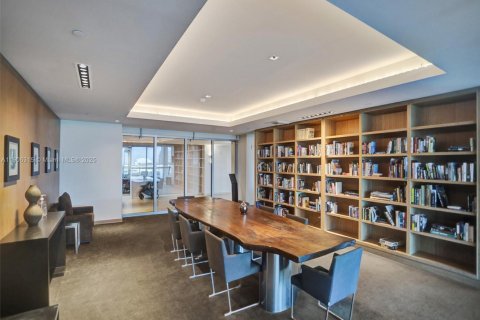 Copropriété à louer à Miami, Floride: 3 chambres, 171.4 m2 № 1956910 - photo 17