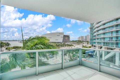Copropriété à louer à Miami, Floride: 3 chambres, 171.4 m2 № 1956910 - photo 12