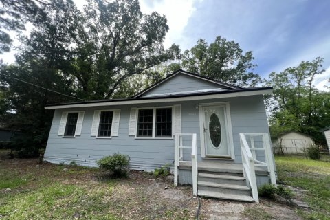 House in Jacksonville, Florida 3 bedrooms, 156.63 sq.m. № 770892 - photo 1