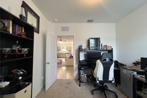 Townhouse in Florida City, Florida 3 bedrooms, 128.21 sq.m. № 1862002 - photo 9