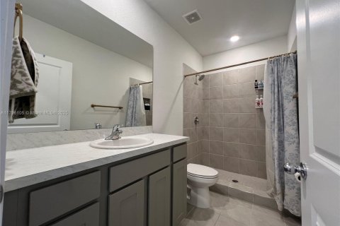 Townhouse in Florida City, Florida 3 bedrooms, 128.21 sq.m. № 1862002 - photo 30